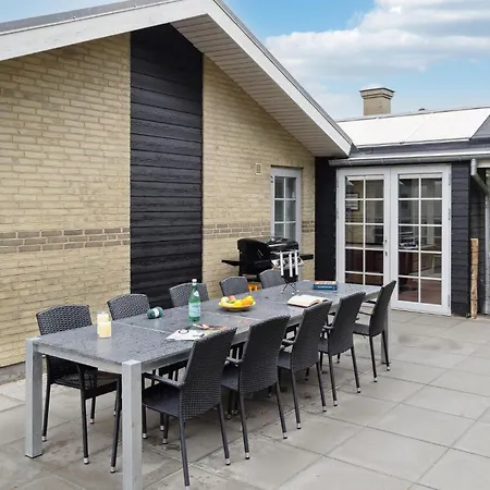 Holiday home Gorgeous In With Indoor Swimming Pool Blavand